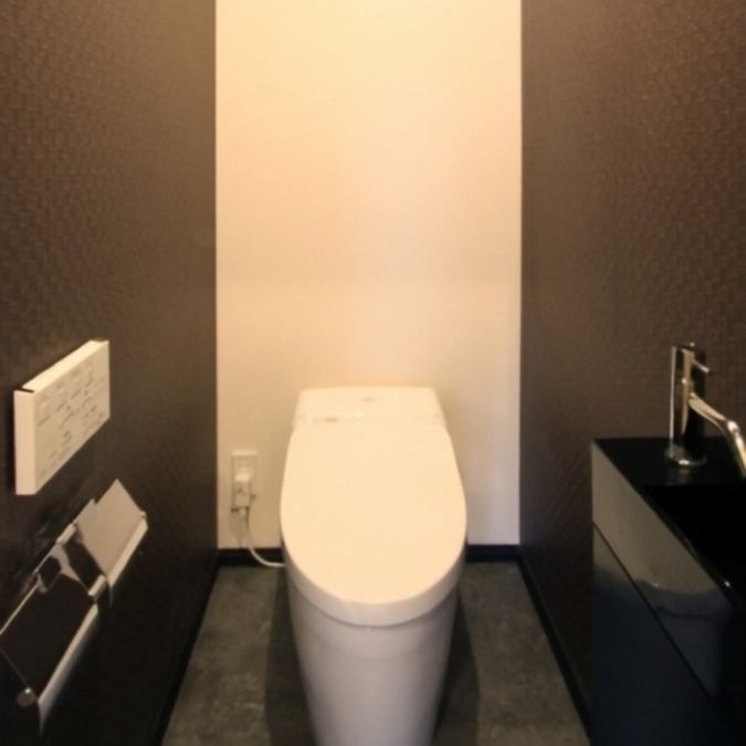 トイレはTOTOのネオレストに入替えました。